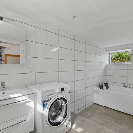 The Cozy With Indoor Pool Villa Essen